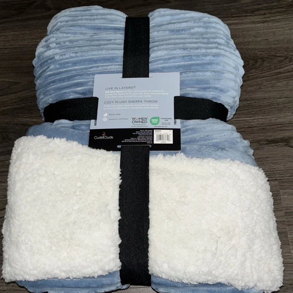 Cuddl Duds Plush Sherpa Throw - Picture 4 of 5
